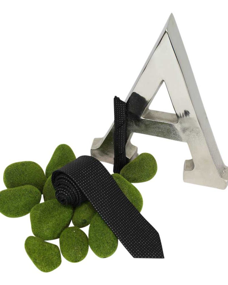 Alternative view of Black Silver Dots