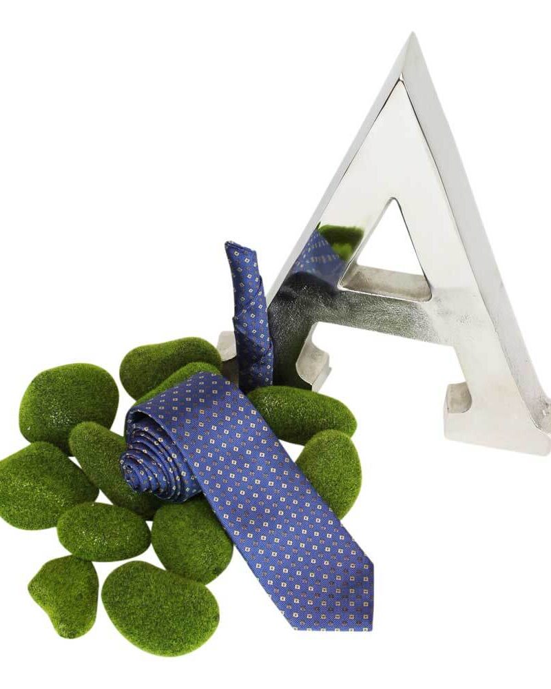 Alternative view of Blue Gold Diamond